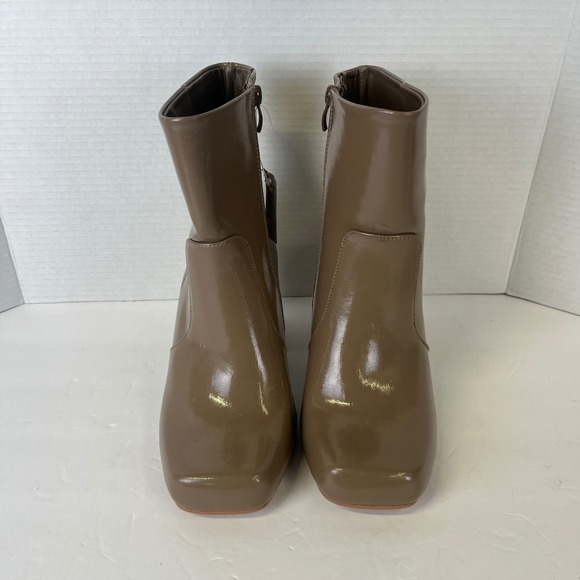 torrid Shoes - Torrid Taupe Patent Square Toe‎ Triangle Heel Bootie Ankle Boots 7.5 NEW